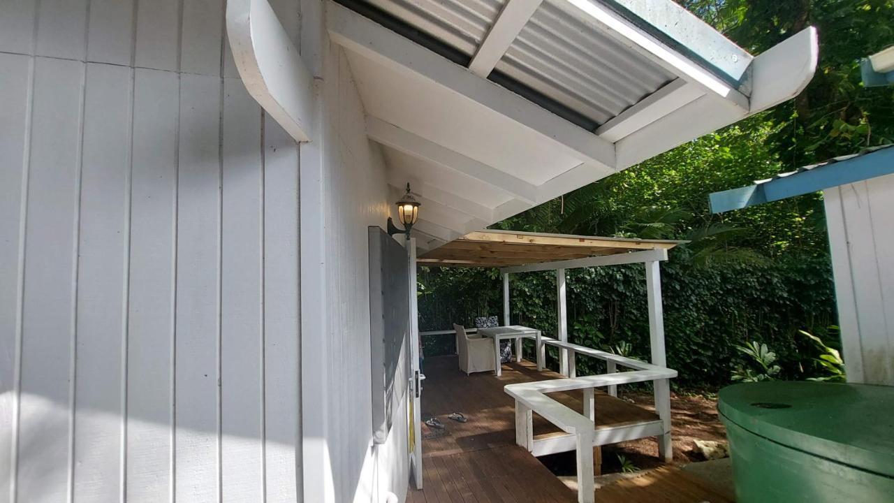Are Tamareni 2Br Beach Cottage Or River Studio Αβαρούα Εξωτερικό φωτογραφία