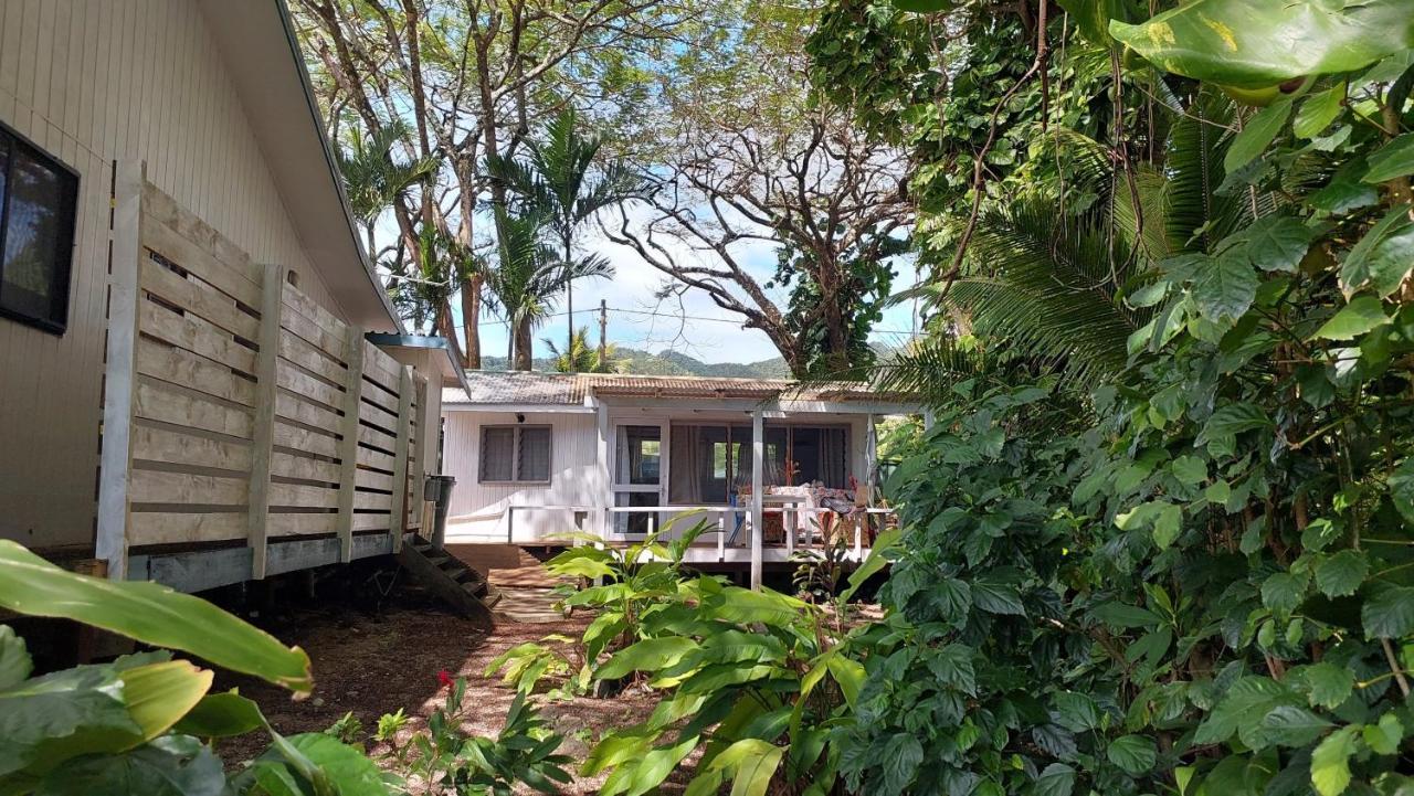 Are Tamareni 2Br Beach Cottage Or River Studio Αβαρούα Εξωτερικό φωτογραφία