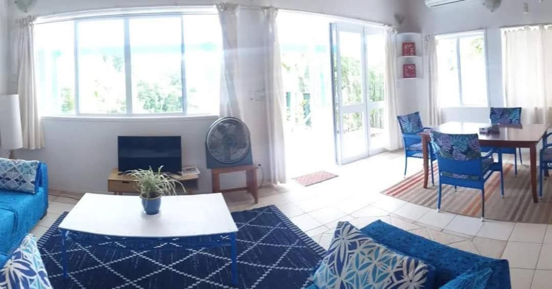 Are Tamareni 2Br Beach Cottage Or River Studio Αβαρούα Δωμάτιο φωτογραφία
